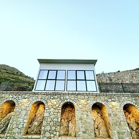 Hotel Iliria Canaj 外观 照片