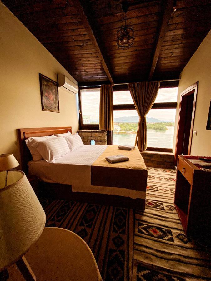 Hotel Iliria Canaj 外观 照片