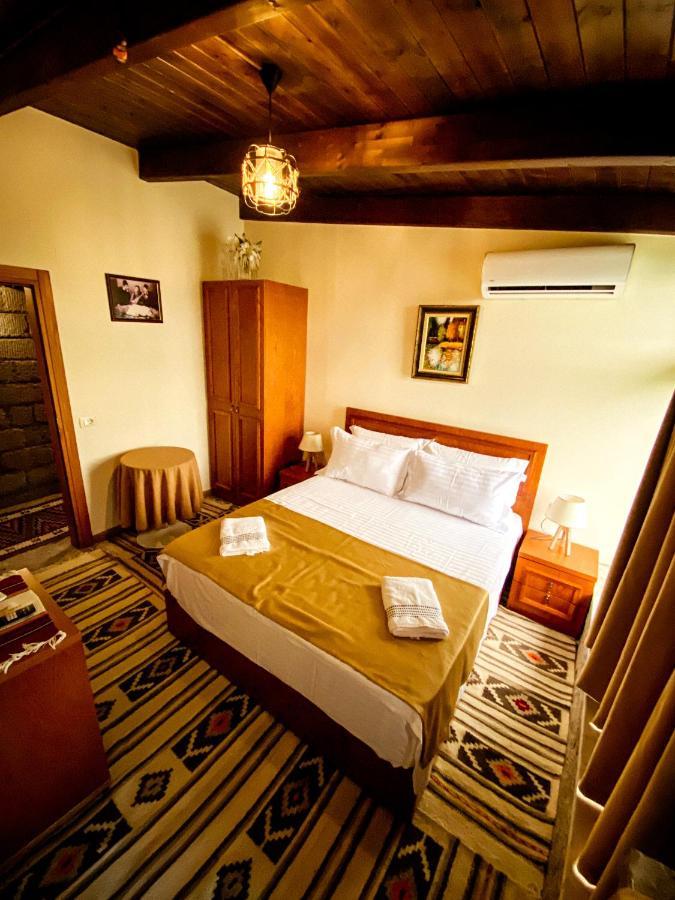 Hotel Iliria Canaj 外观 照片
