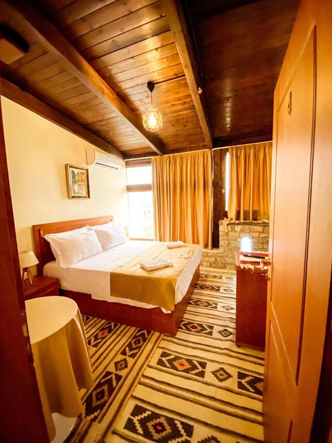 Hotel Iliria Canaj 外观 照片