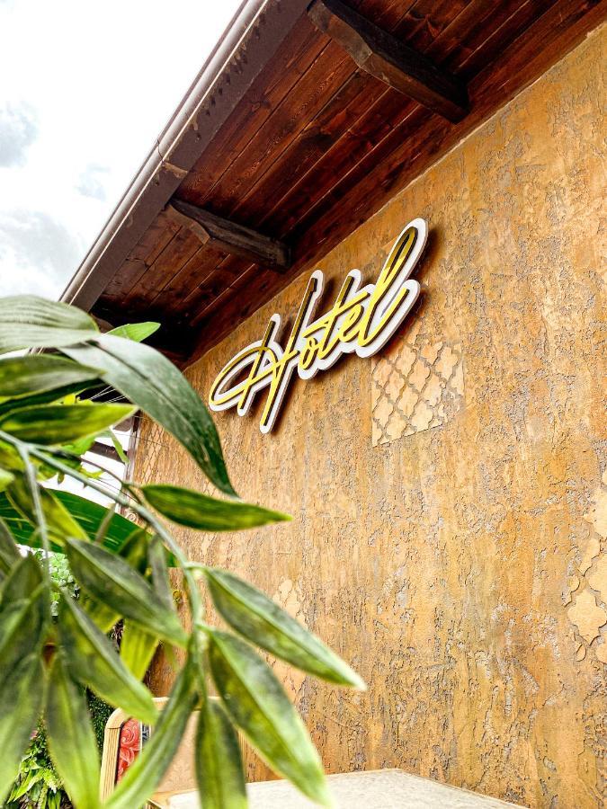 Hotel Iliria Canaj 外观 照片