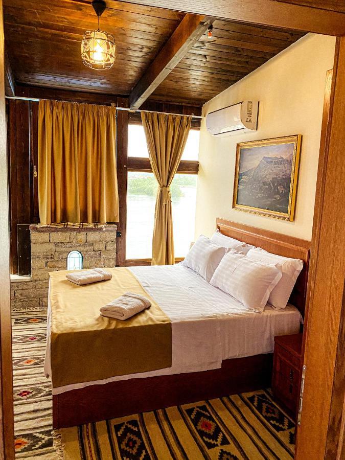 Hotel Iliria Canaj 外观 照片