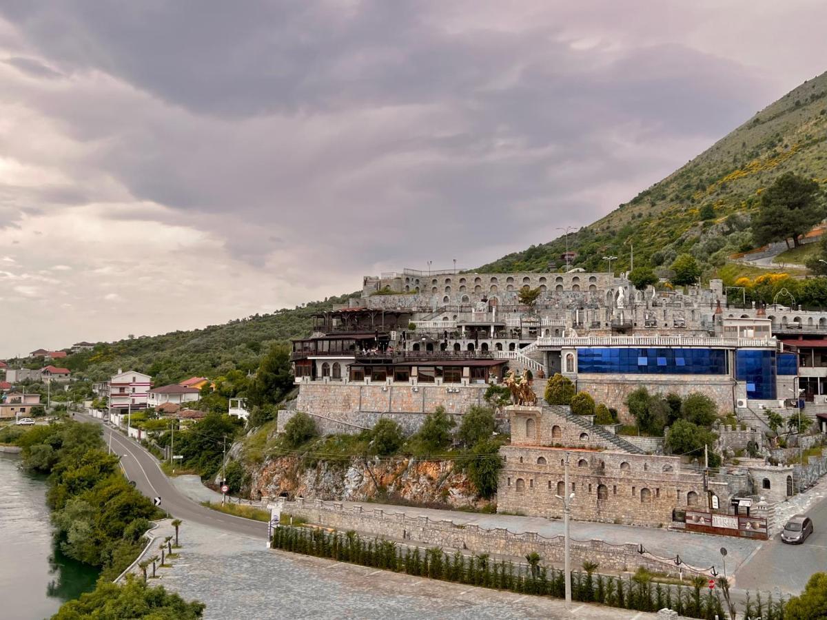 Hotel Iliria Canaj 外观 照片